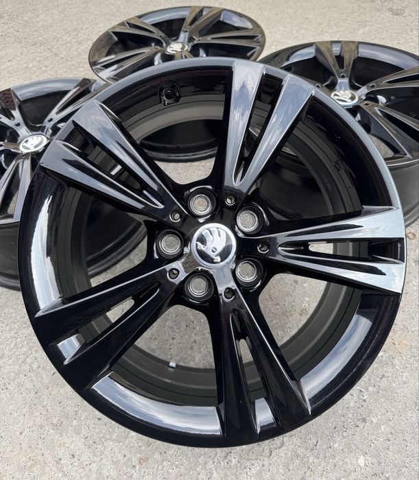Диски 5*112R17 Scoda octavia a5,a7,a8,superb