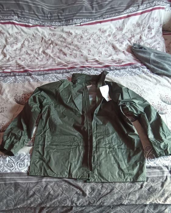 Куртка дождевик.