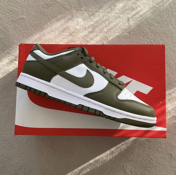 Nike Dunk Low Olive