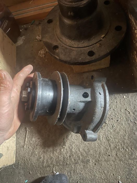 Продаю ступиць нива ск5 помпа мтз втулька бдт