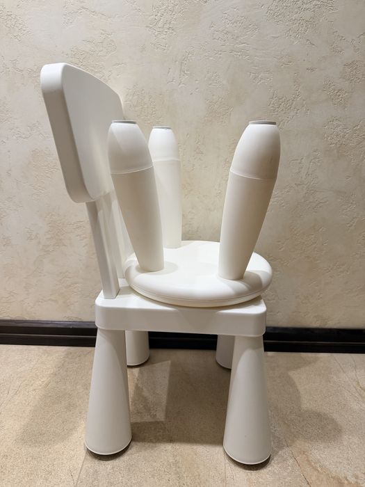 Стільчик ІКЕА стан ідеальний зі спинкою