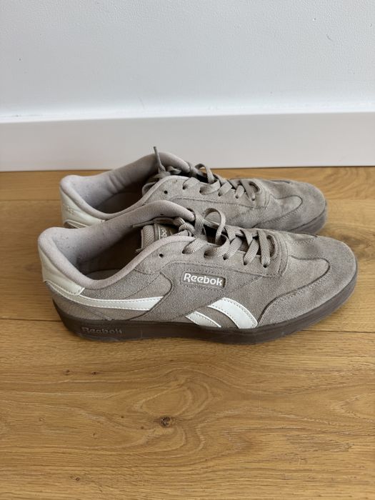 Bezowe Reebok rozmiar 41 klasyczki do wszystkiego