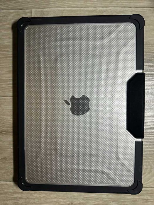 MacBook Air m4, 13", 16/256, starlight