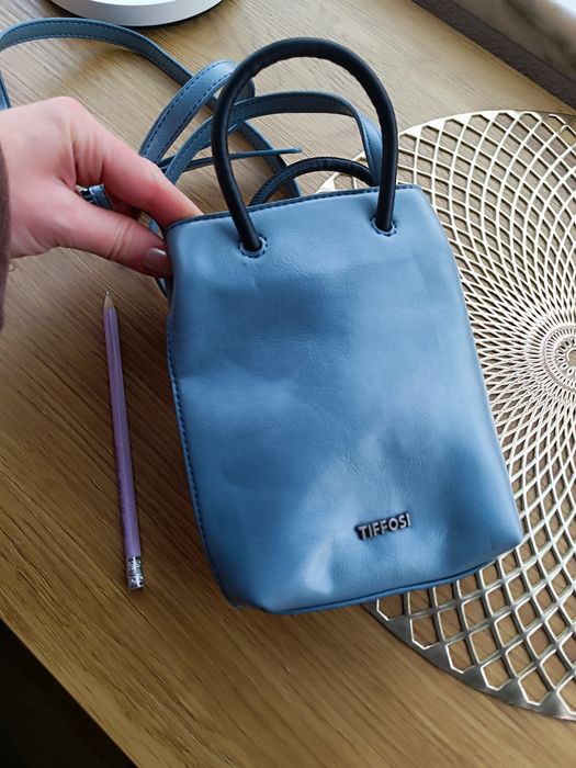 Uma mala tiffosi nova
