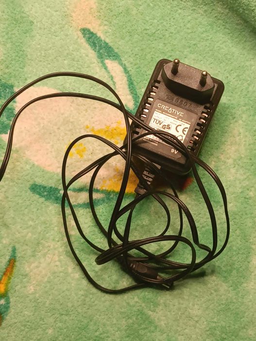 Блок живлення питания 9V ~ 400mA CREATIVE