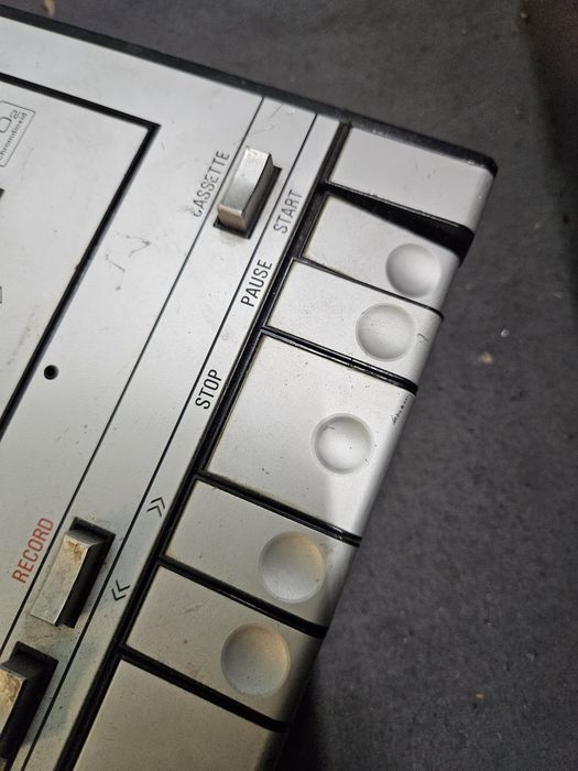 Magnetofon Grundig CN 730