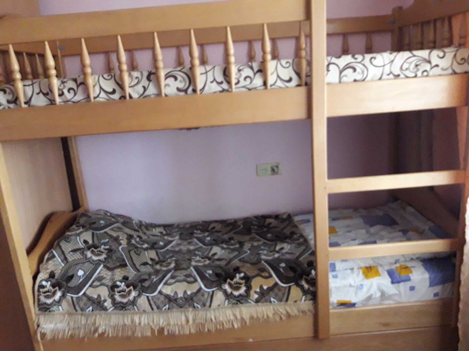 Ліжко двох поверхове