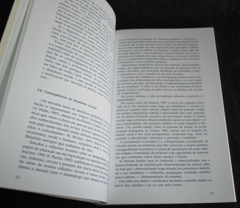Livro Renunciar à escola Ana Benavente
