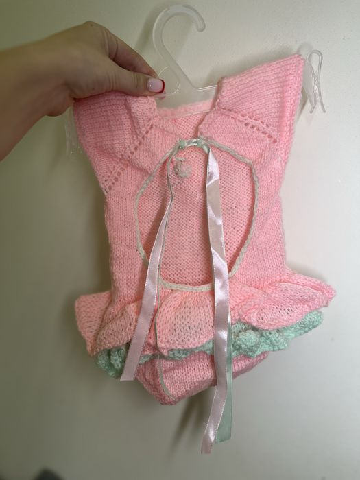 Вʼязаний одяг для немовлят
