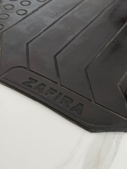 Килимки до Zafira B
