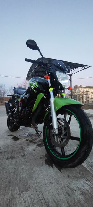Продам Viper r2 Vm200
