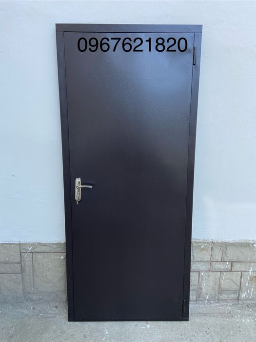 Вхідні двері вуличні технічні металеві