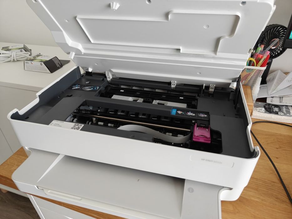 Impressora HP Envy 6032e + 2 tinteiros originais 305XL