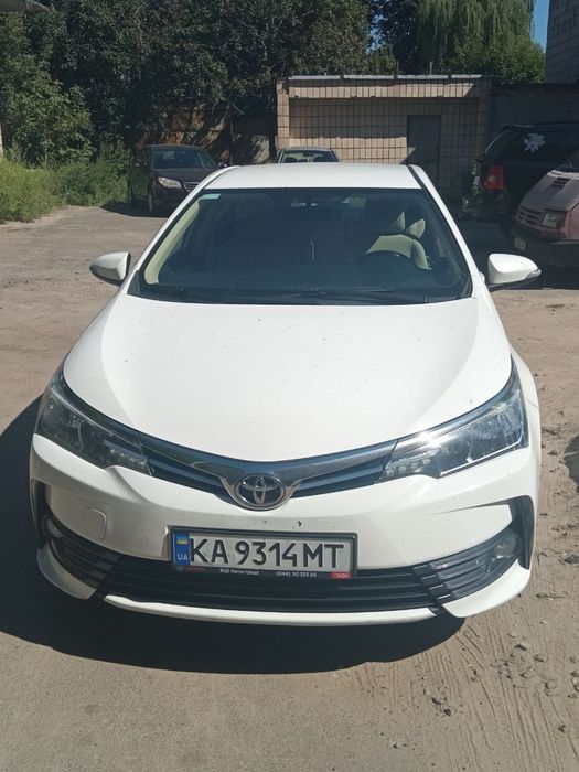 Здам в оренду Toyota Corolla 1.6 avtomat під таксі