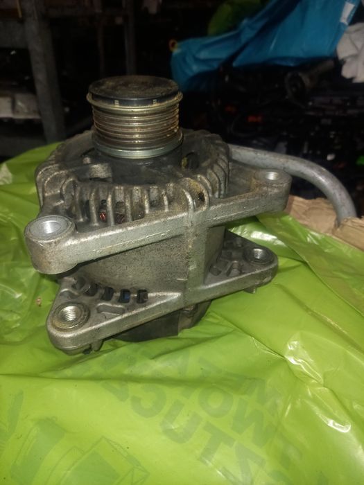 Alternator peugeot 208 1.0 vti Denso