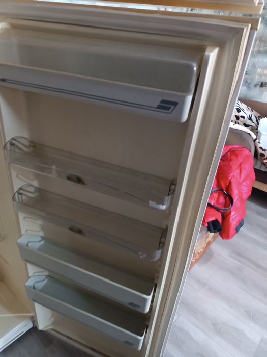 Холодильник б/у продам
