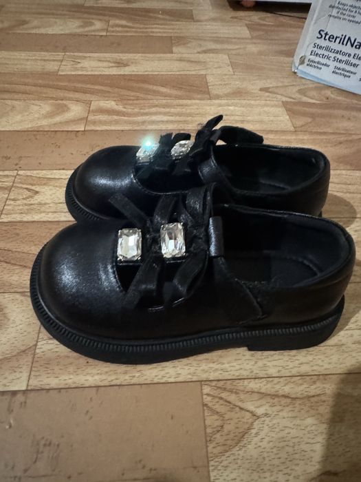 Туфельки для дівчинки 29 розмір