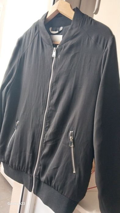 Шикарний бомбер куртка  жіночий женская