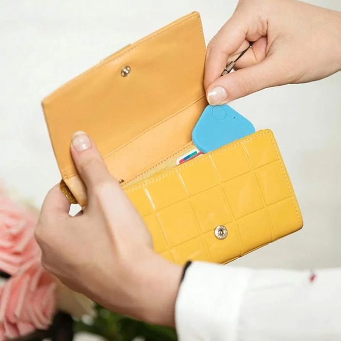 Mini rastreador com alerta anti-roubo