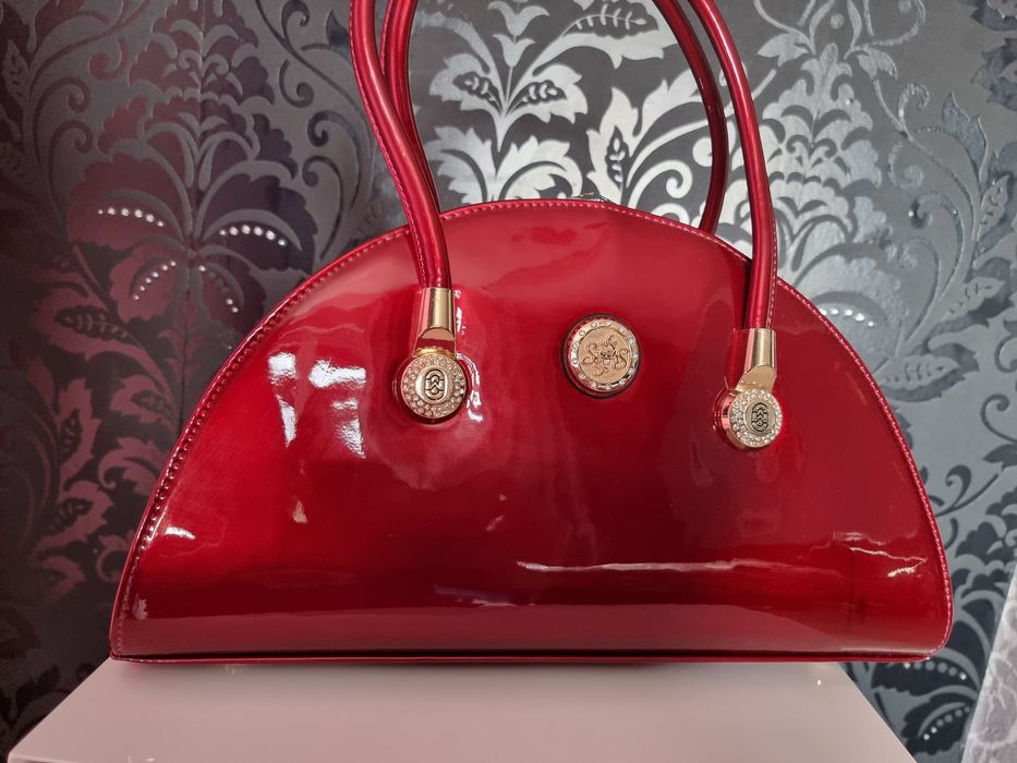 Torebka Kuferek Lakierowana