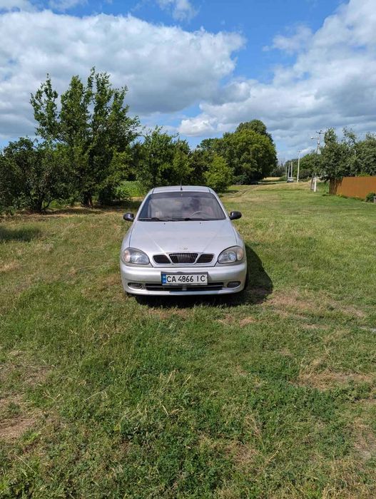 Автомобіль Lanos Sens