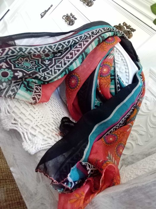 Orientalna oryginalna chusta damska szal apaszka wzorzysta jedwabna