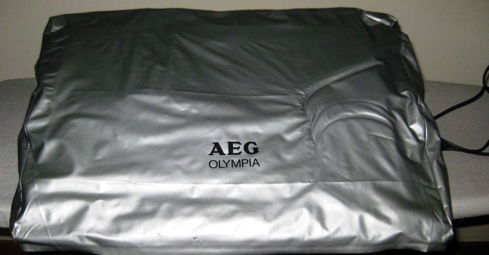 Máquina de Escrever AEG como Nova e com pouco uso