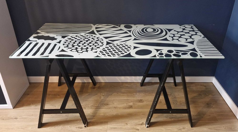 Biurko szklany blat Ikea