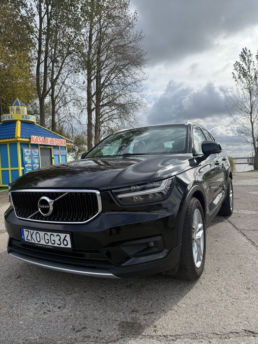 Volvo XC 40 Volvo XC40 T3 Momentum | 2021 | 1.5 Benzyna 163 KM | Automat 8-biegowy