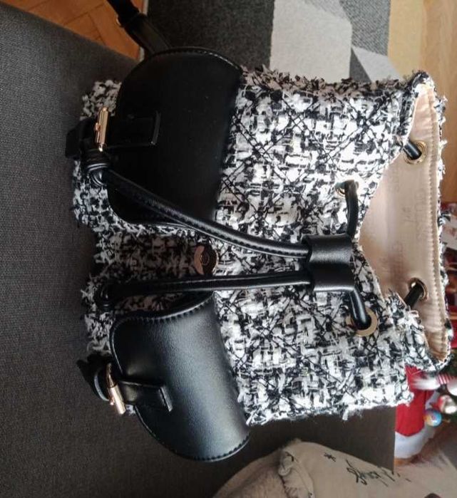 Plecak damski firmy guess