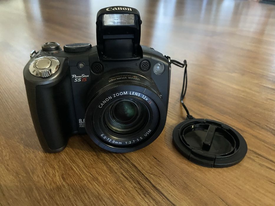 Фотоаппарат Canon S5 is