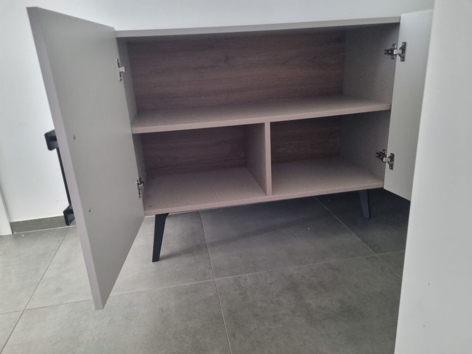 Movel aparador MAYRA DININGROOM  como novo