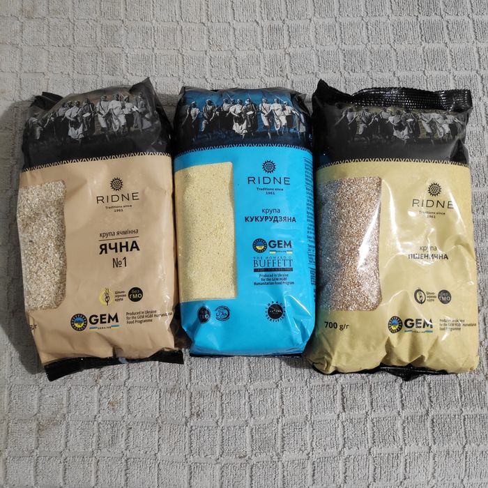 Крупа пшенична ячна кукурудзяна борошно макарони цукор продукти їжа