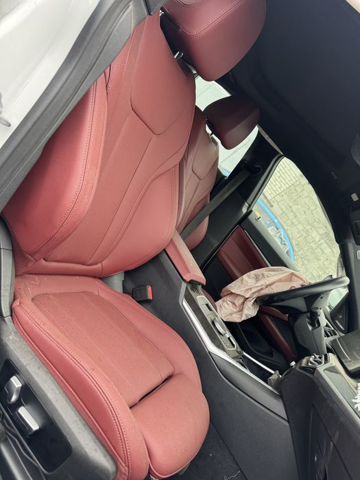 Сидіння, крісла,  салон bmw i4 g26