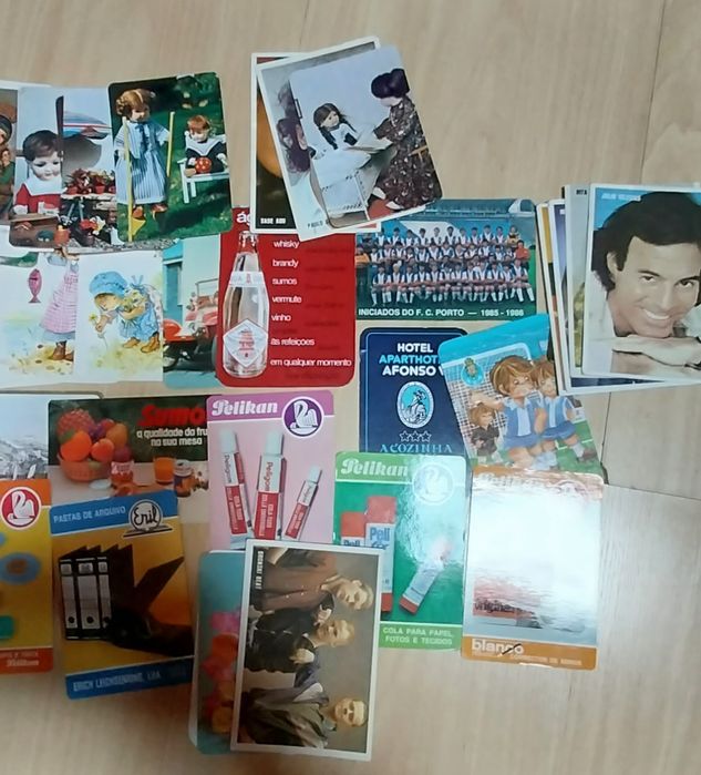 Lote de 40 calendários de coleção anos 80