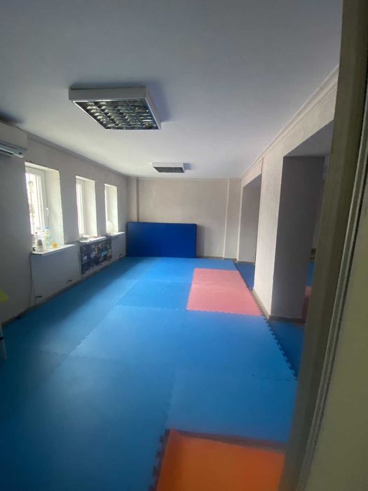 2х пверховий Комерційний будинок .Держакт на землю.