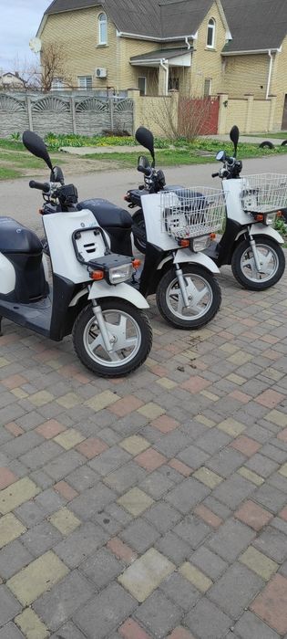 Продам скутер срочно Ямаха гир инжектор грузовой без пробега