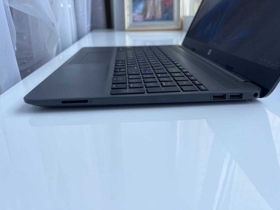 Ноутбук HP255G8 15,6”FHD-IPS/Ryzen 7 5700u/DDR4 16Gb/SSD1Tb/VEGA8