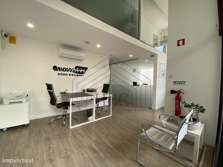 Espaço Comercial de Excelência | Ideal para Investimento ou Utiliza...