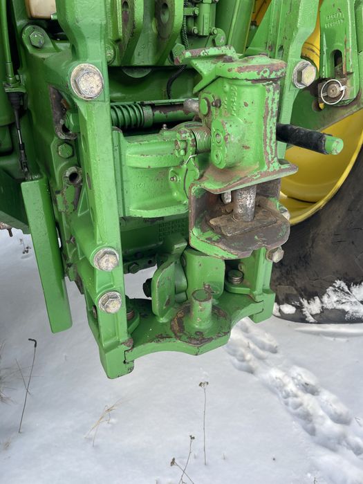 Трактор John Deere 6800