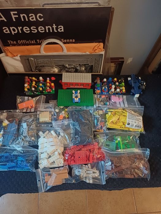 Mais de 1000 peças da Lego