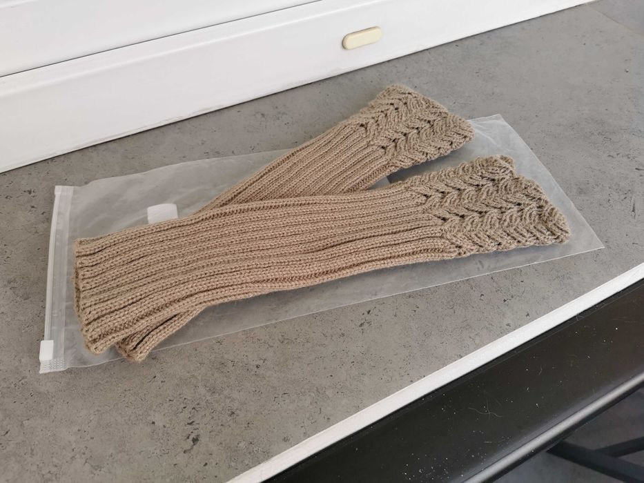 Mitrenki beż nowe rękawiczki