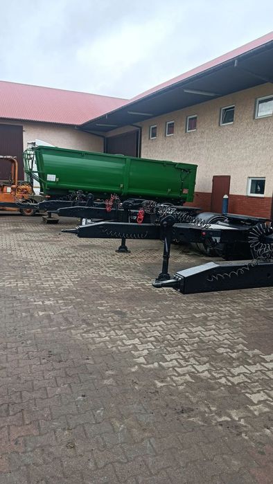 Fendt  Wózek DOLLY sprzęgający naczepę z ciągnikiem rolniczym