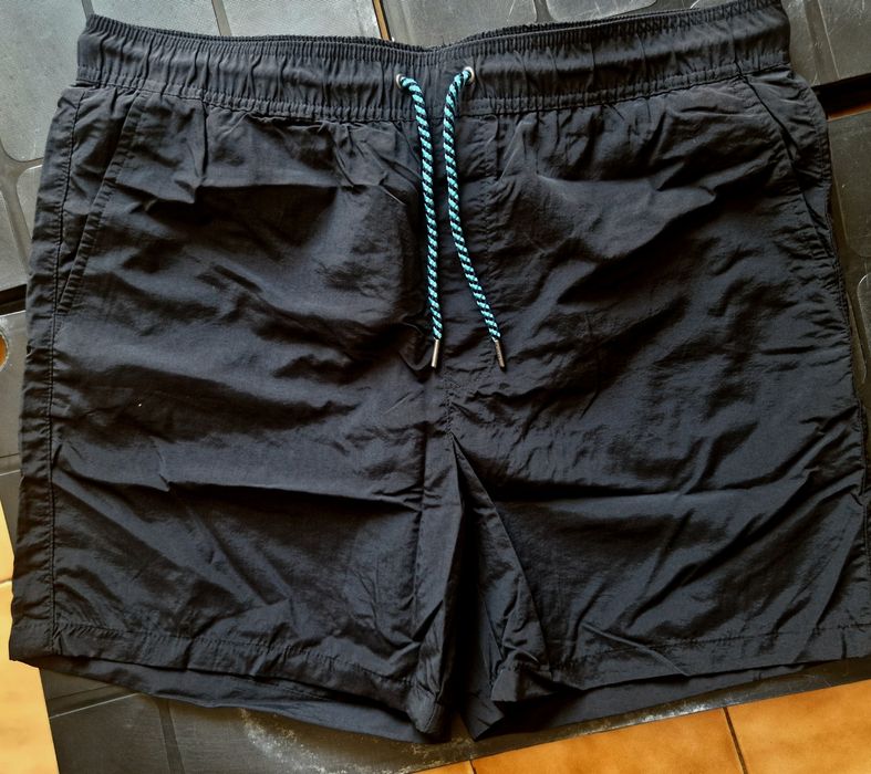 Calções de treino de banho ou turismo novos por estrear
Fabricado no F