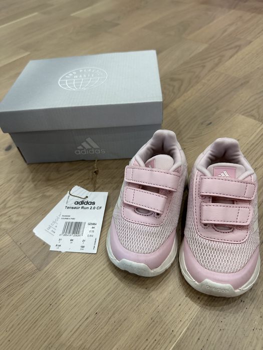 Кросівки дитячі рожеві adidas оригінал в сіточку