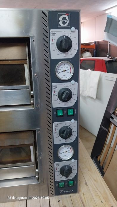 Forno para pizzas ou croissant como novo  profissional