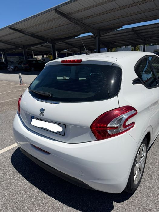 Peugeot 208 2014 Manual — Econômico e Bem Conservado