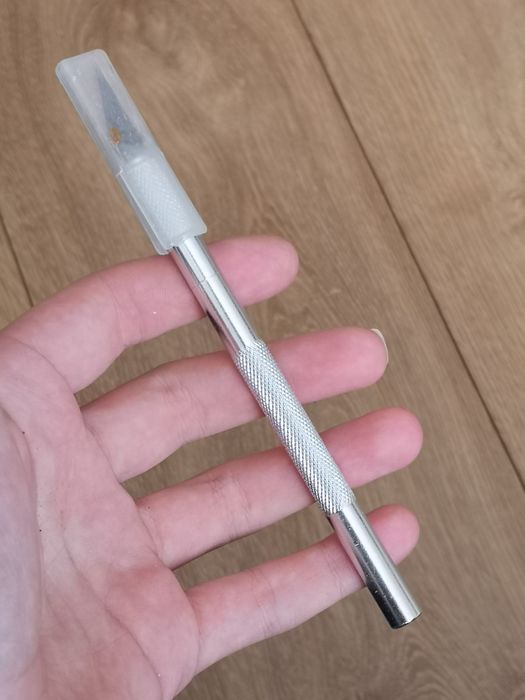 Skalpel nożyk modelarski stan dobry 4 nożyki dodatkowo