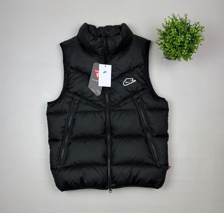 Жилетка Nike Windrunner Storm-fit безрукавка найк