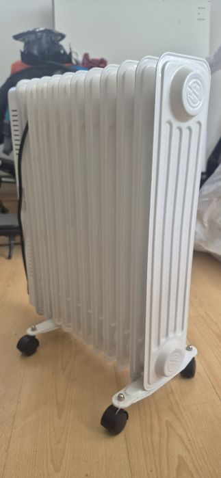 Aquecedor a Óleo Kunft 2500W (KOR-1319) – Como Novo!